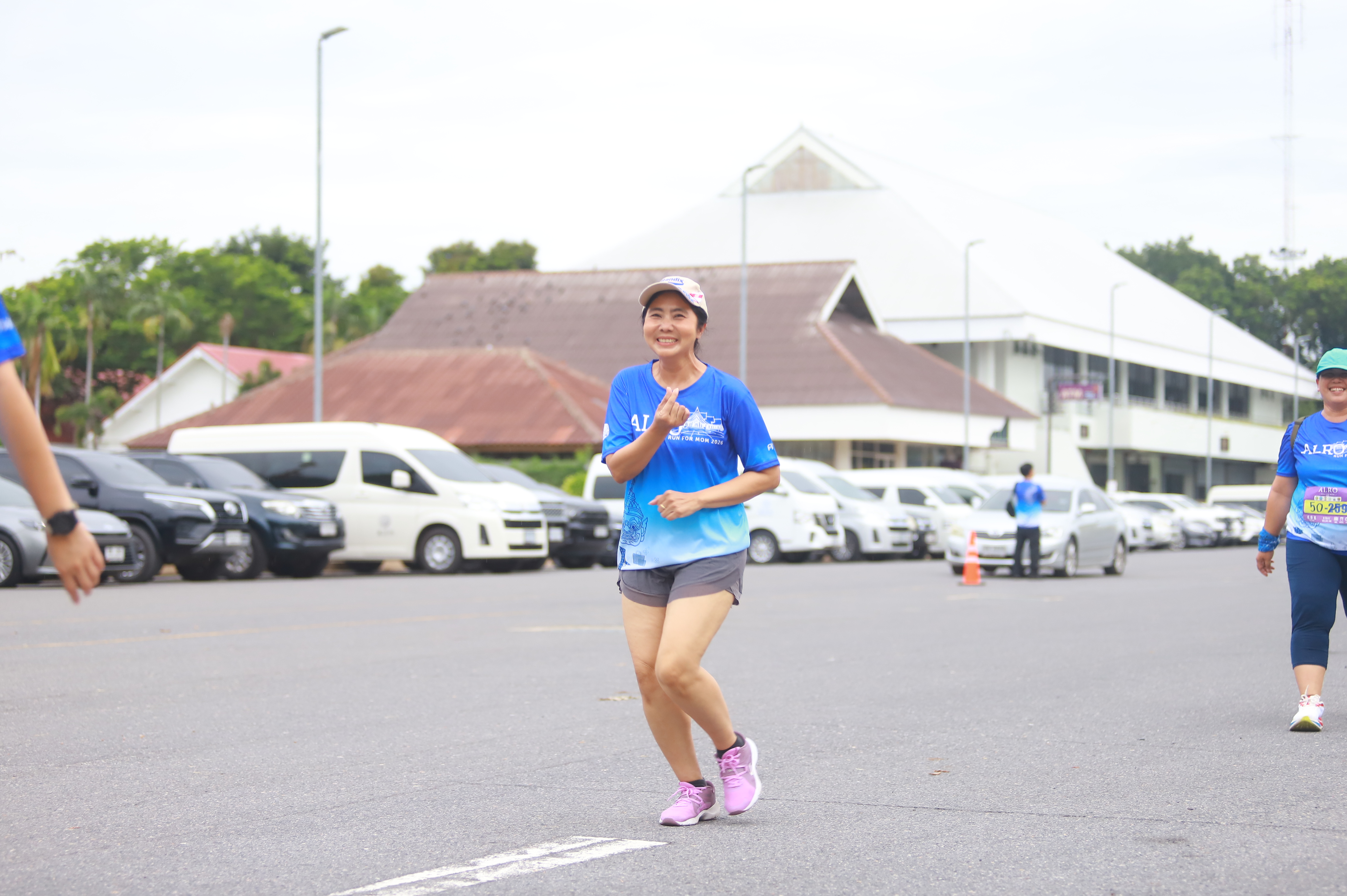 title - รมช.กษ. เปิดงาน “เดิน - วิ่ง เพื่อน้อมรำลึกในพระมหากรุณาธิคุณของสมเด็จพระนางเจ้าสิริกิติ์ พระบรมราชินีนาถ พระบรมราชชนนี พันปีหลวง ประจำปี พ.ศ. 2569” ณ ศูนย์ส่งเสริมและพัฒนาอาชีพเสริมนอกภาคการเกษตร จังหวัดพระนครศรีอยุธยา